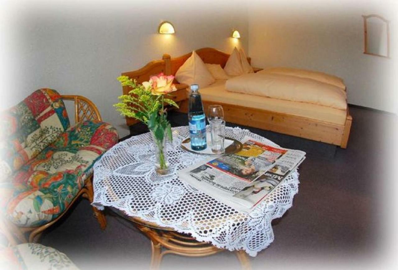 Sugenheim Landgasthof Im Ehegrund מראה חיצוני תמונה